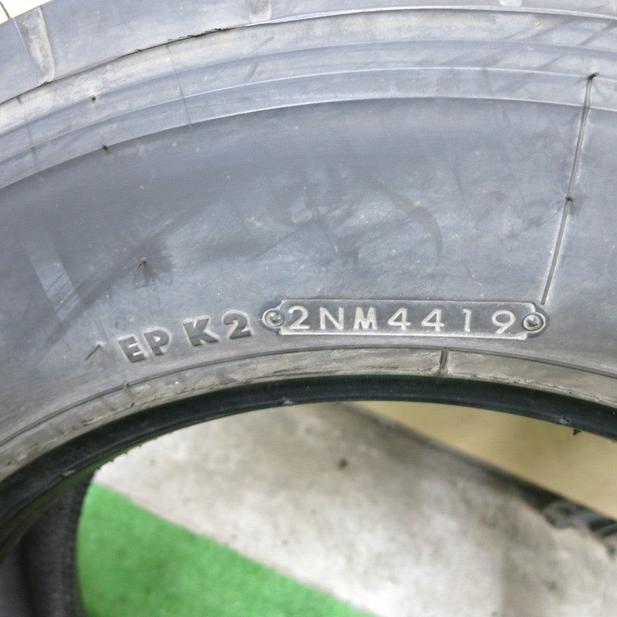 未使用!1本★トラック タイヤ 215/70R17.5 123/121J ブリヂストン R173 17.5インチ★5070202ナノタ