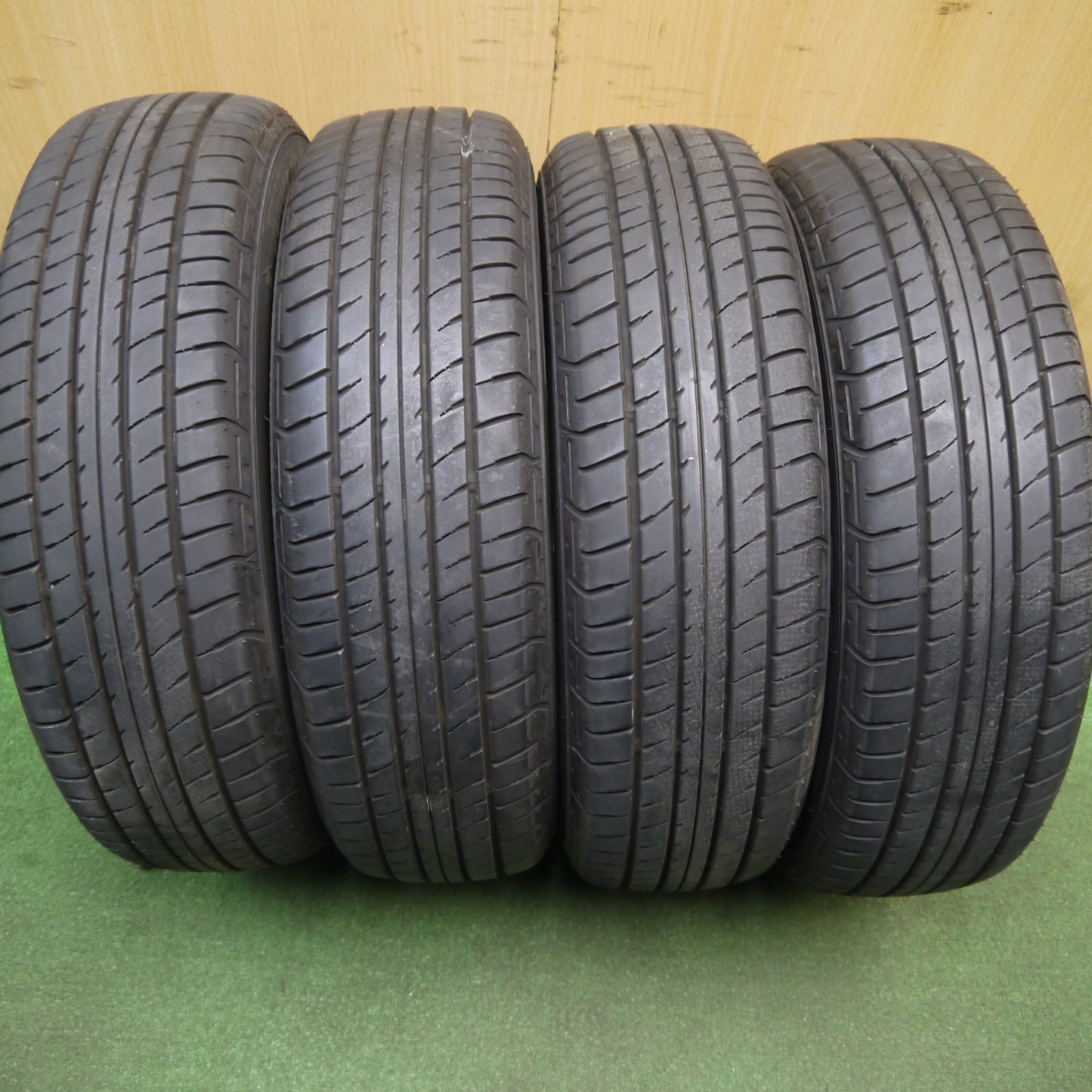 バリ溝!23年!キレイ!8.5分★スズキ エブリイ ワゴン 純正 165/60R14 ダンロップ SPスポーツ 230 14インチ PCD100/4H★6022007Hノ
