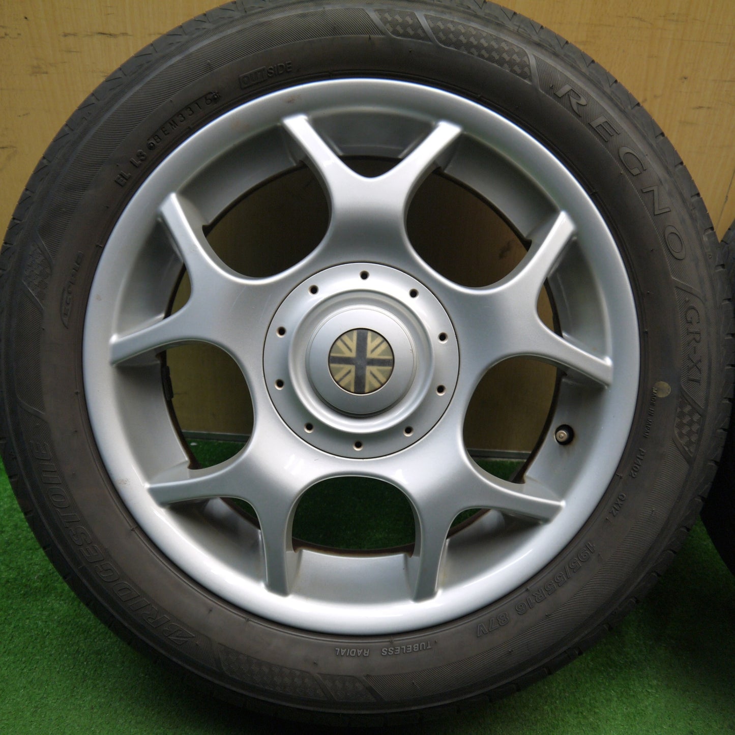 バリ溝!キレイ!9分★MINI R53 ミニ クーパー S 純正 195/55R16 ブリヂストン レグノ GR-XI 16インチ PCD100/4H★5052008Hノ