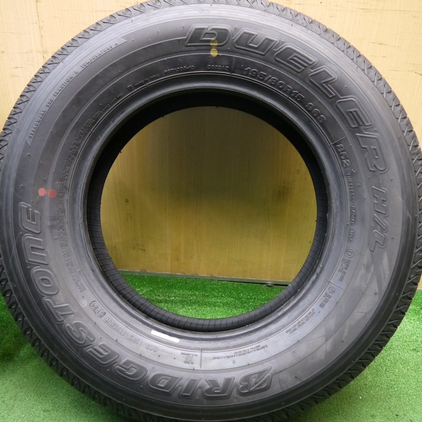 新車外し!24年★195/80R15 ブリヂストン デューラー H/L 852 タイヤ 15インチ ジムニー ノマド シエラ 等★5052005Hノタ