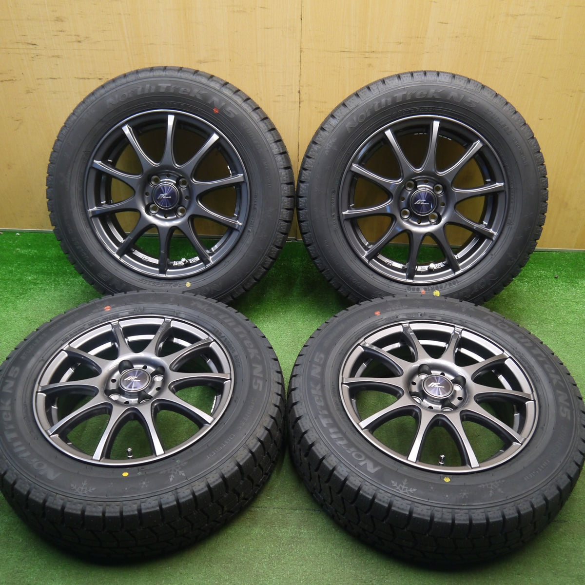 未使用!25年★スタッドレス 185/65R15 オートバックス ノーストレック N5 Abfahren 15インチ PCD100/4H★6012604Hス