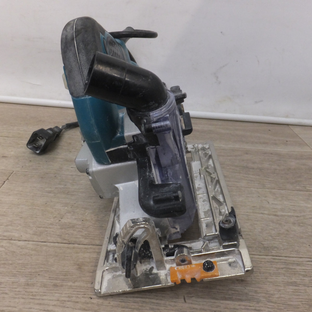 ★マキタ makita 125mm 防じんマルノコ KS5200FX 121~125mm 100V~ 11A 50-60Hz 1050W 木工用 超硬丸ノコ★
