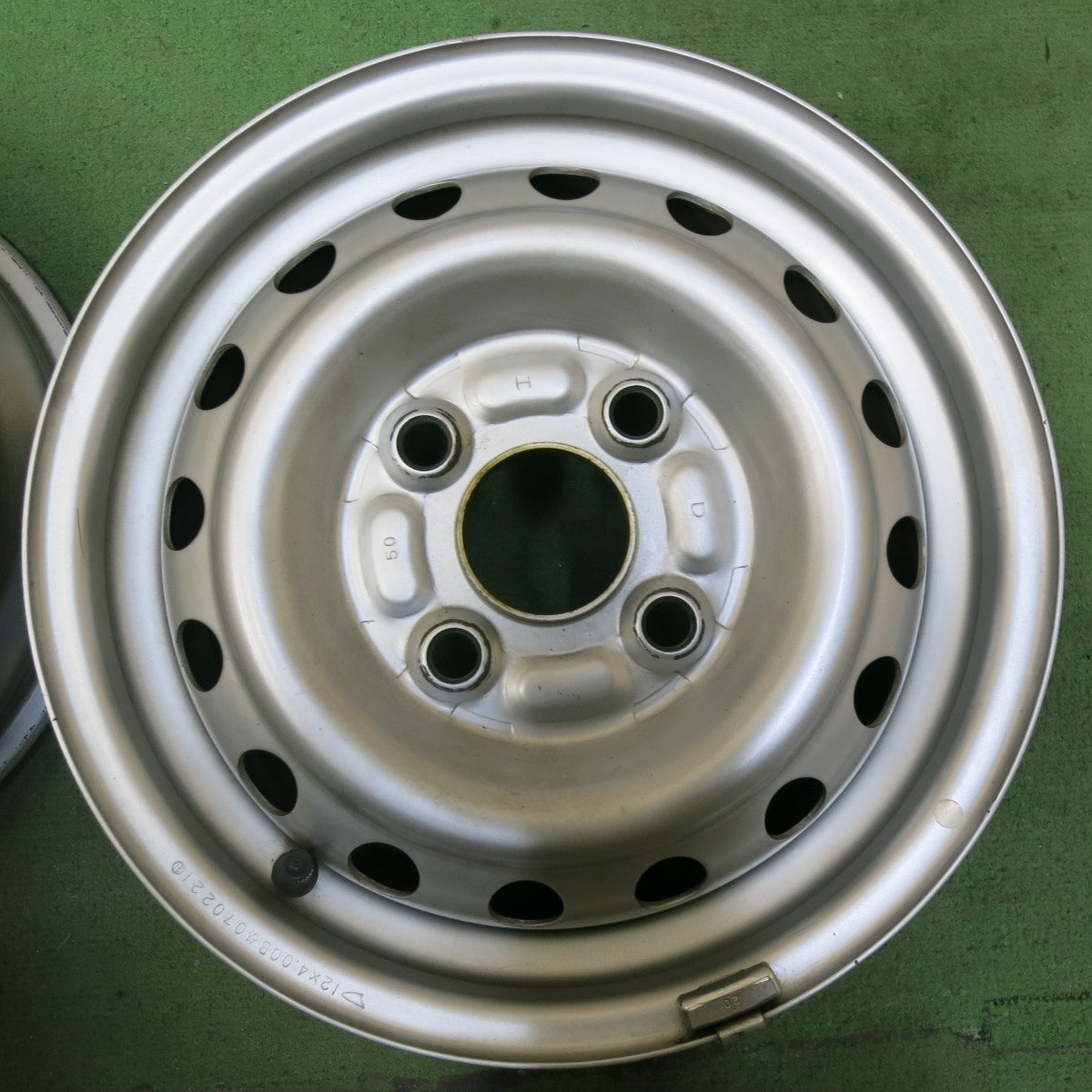 キレイ★ダイハツ ハイゼット 純正 スチール ホイール 12インチ 12×4.00B PCD100/4H★5062407SYホ