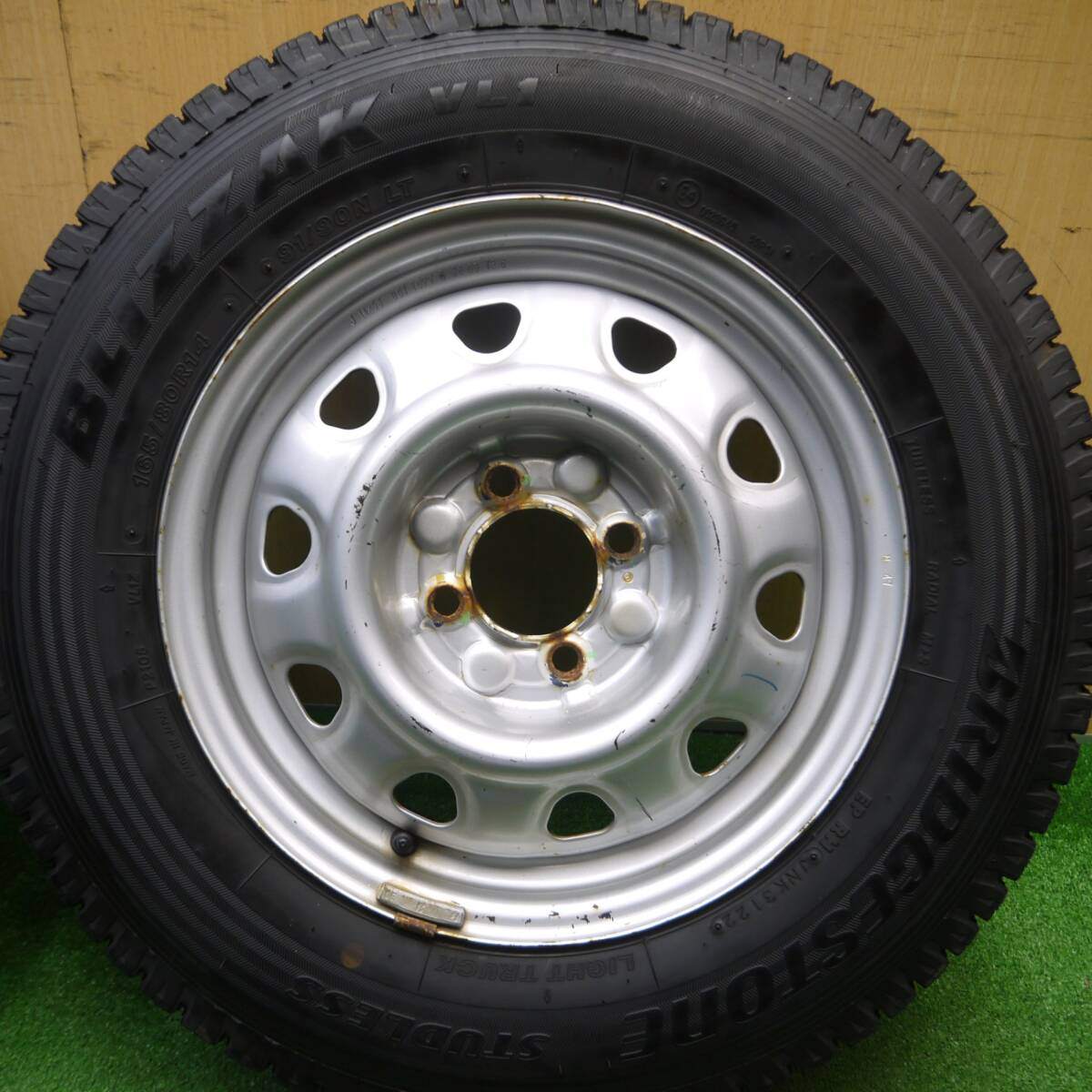 バリ溝!22年!9.5分★スタッドレス 165/80R14 91/90N ブリヂストン ブリザック VL1 スチール ホイール 14インチ PCD100/4H★4121703Hス