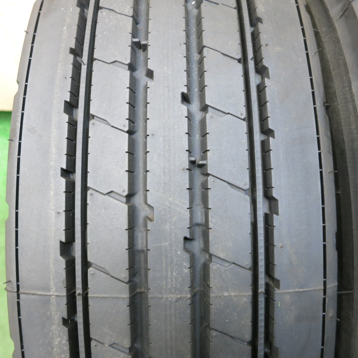 新車外し!25年!2本★トラック タイヤ 265/70R19.5 140/138J ブリヂストン R173 19.5インチ★5100704ナノタ