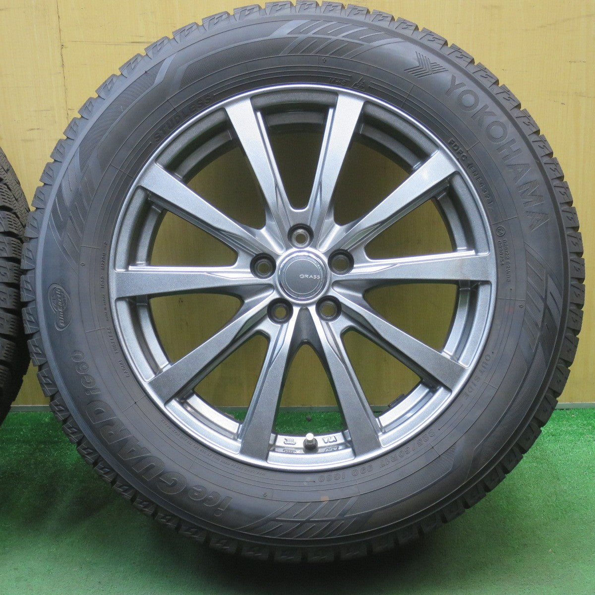 バリ溝!21年!キレイ!9.5分★XV 等 225/60R17 スタッドレス ヨコハマ アイスガード iG60 GRASS グラス 17インチ PCD100/5H★5093007NJス