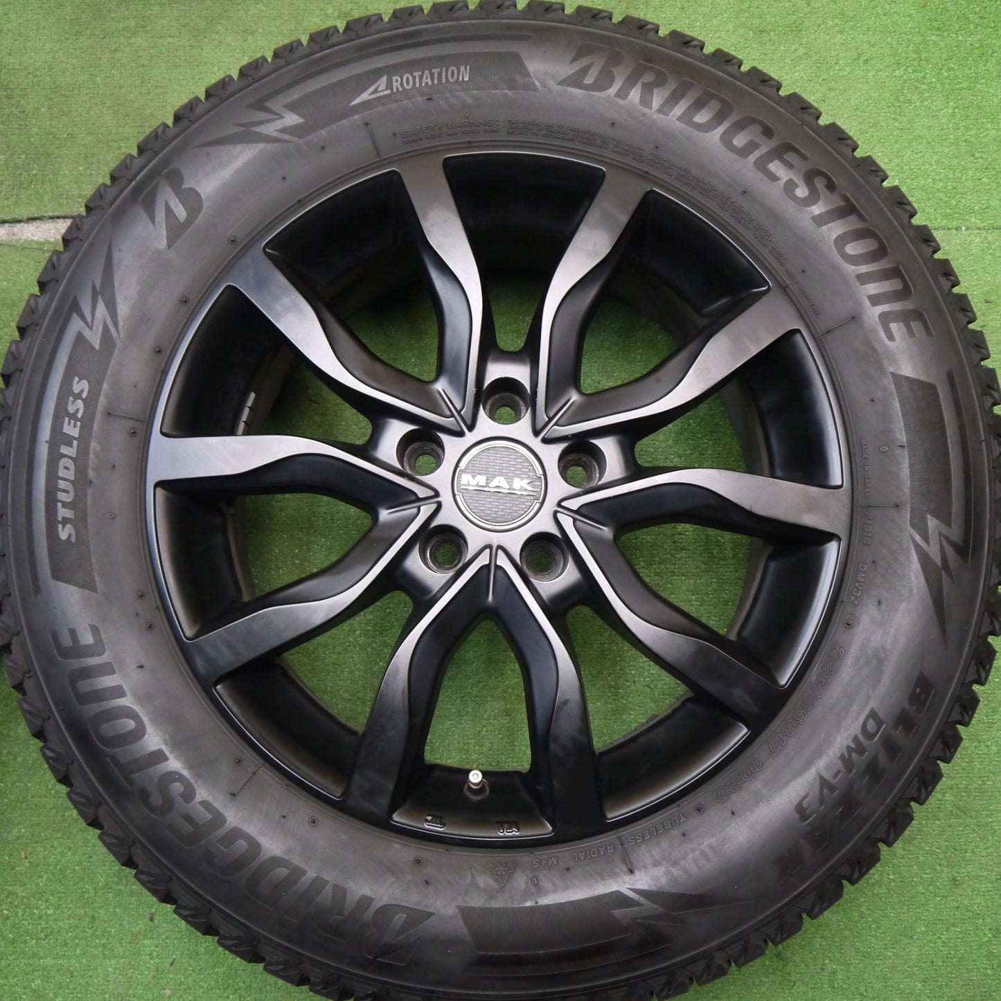 4本価格★MAK KOLN 225/65R17 スタッドレス ブリヂストン ブリザック DM-V3 17インチ ケルン PCD114.3/5H★5042111Hス