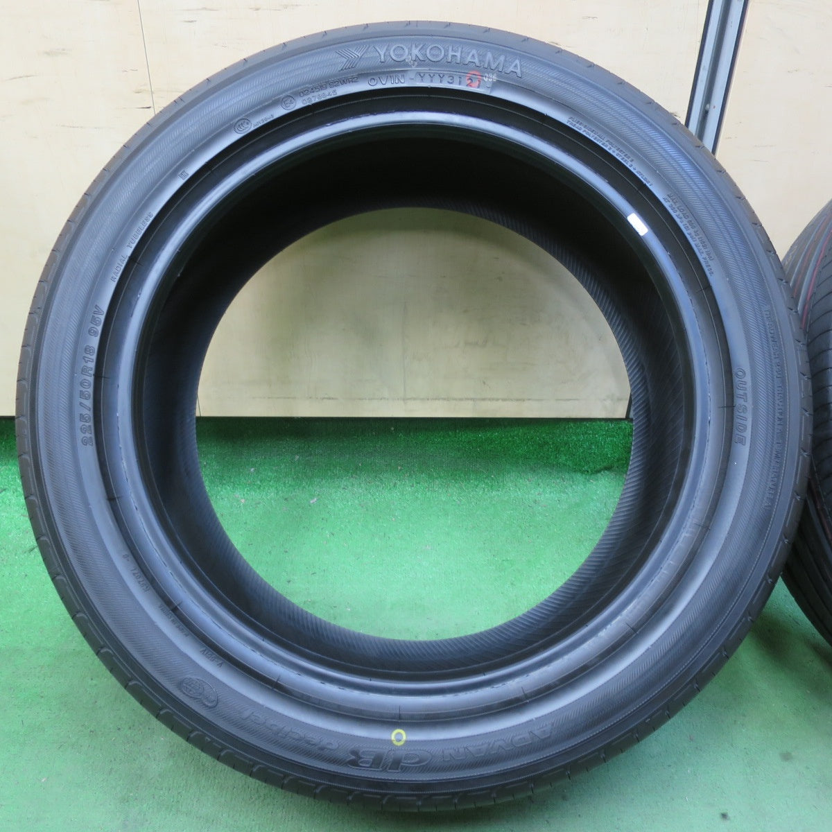 未使用!21年★225/50R18 ヨコハマ アドバン dB デシベル タイヤ 18インチ オデッセイ カローラクロス C-HR 50 エスティマ 等★5061504イノタ