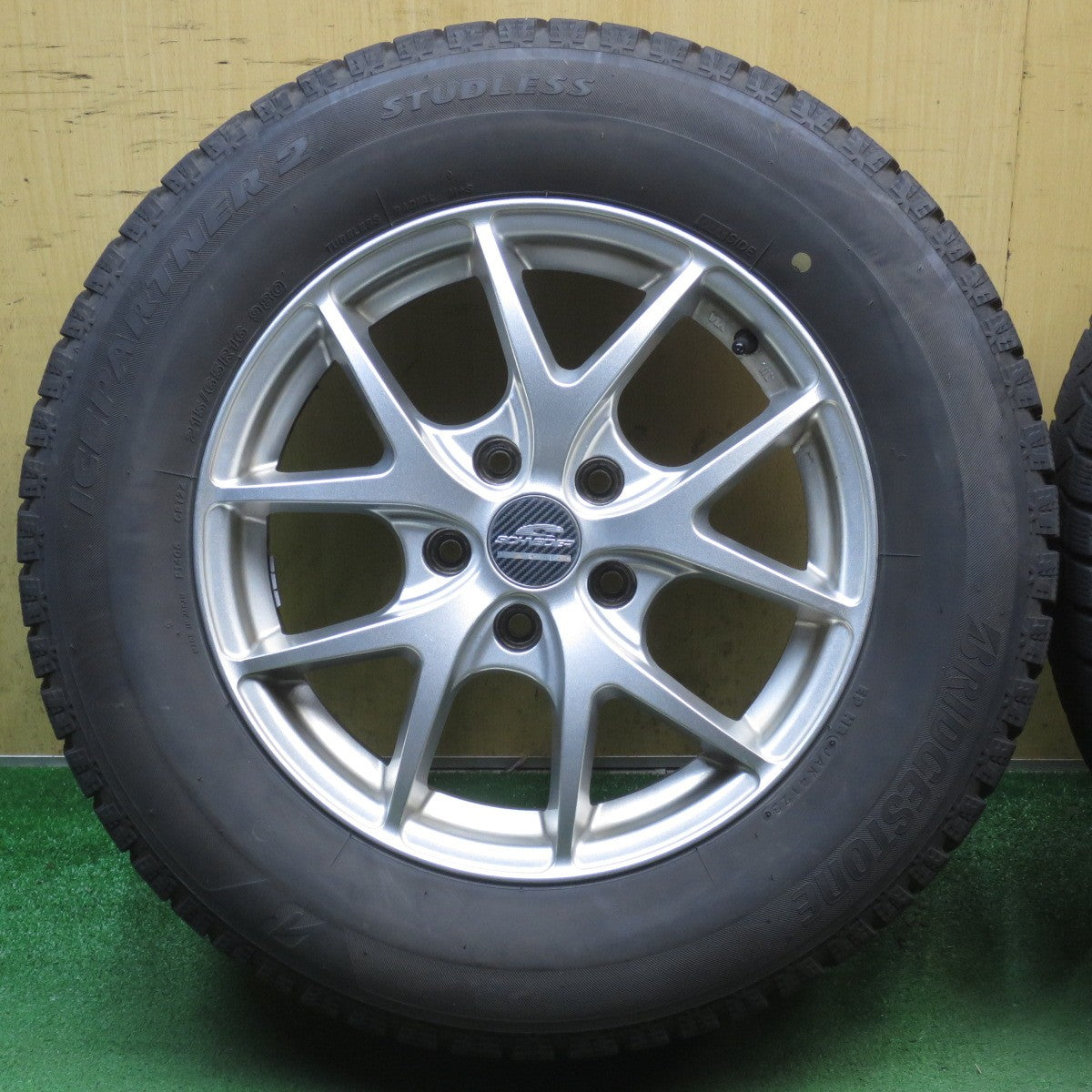 バリ溝!23年!キレイ!8.5分◎スタッドレス 215/65R16 ブリヂストン アイスパートナー SCHNEIDER シュナイダー 16インチ PCD114.3/5H◎6100603NJス