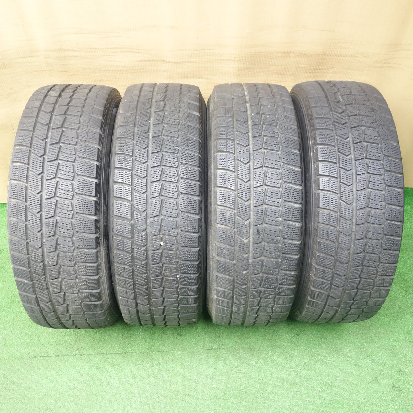 バリ溝!9.5分★スタッドレス 215/60R16 ダンロップ ウインターマックス WM02 Mistiere RB14 ミスティーレ 16インチ PCD114.3/5H★6021402KTス