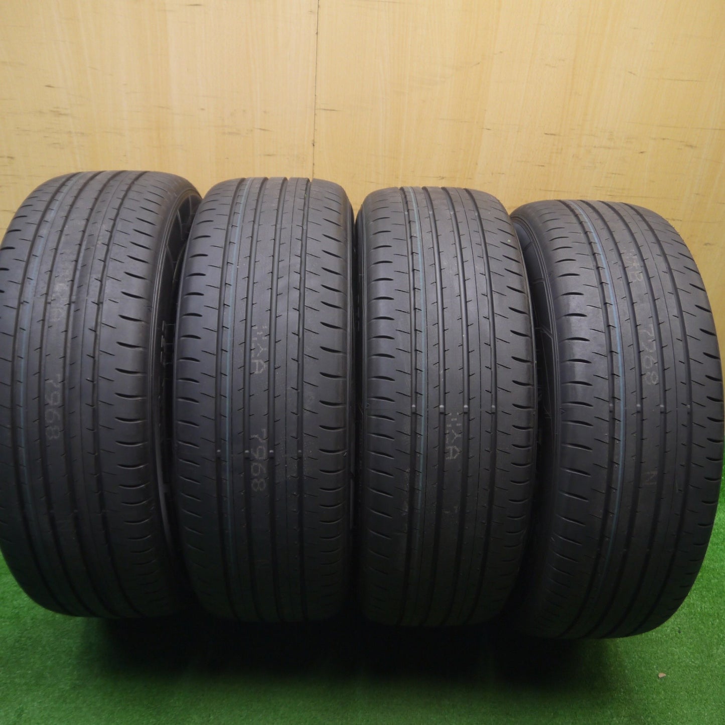新車外し!24年★トヨタ 30系 クラウン セダン 純正 235/55R19 ダンロップ SPスポーツマックス 050 PCD120/5H★4100103Hノ