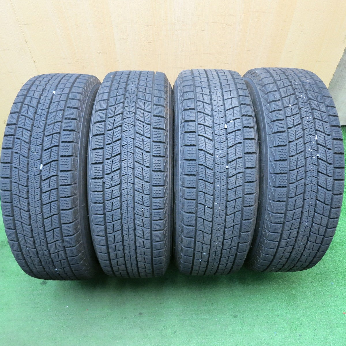 バリ溝!21年!9.5分★スタッドレス 225/65R17 ダンロップ ウインターマックス SJ8 SJ8+ VELVA AGUDO ヴェルヴァ 17インチ PCD114.3/5H★5051104HAス