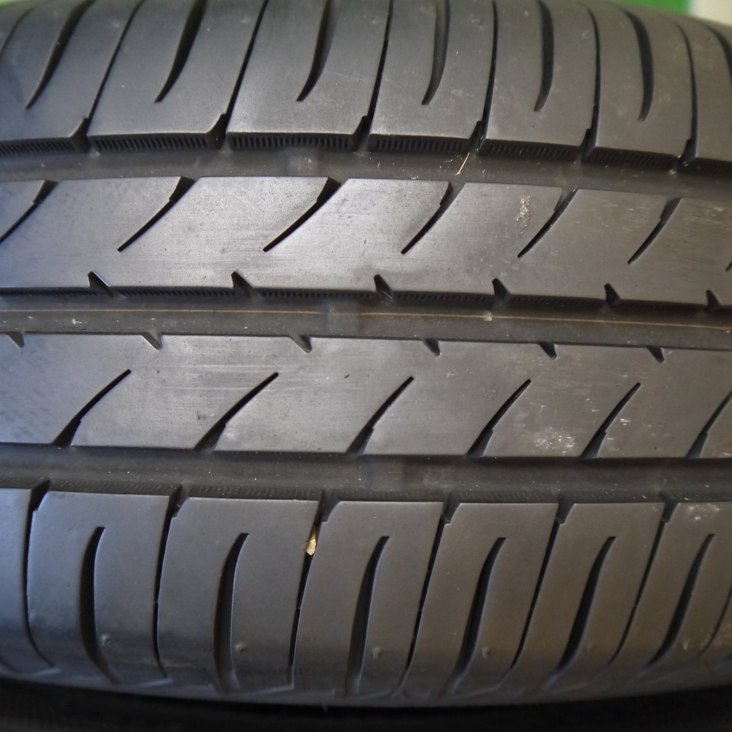 バリ溝!22年!9.5分★185/70R14 トーヨー ナノエナジー3 プラス NANOENERGY3 PLUS タイヤ 14インチ ノート カローラ フリード アクア 等★6042805Hノタ