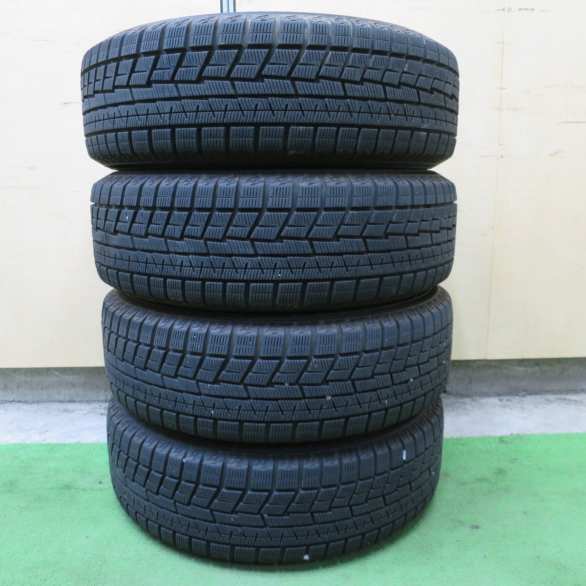 バリ溝!22年!キレイ!9.5分◎スタッドレス 185/60R15 ヨコハマ アイスガード iG60 ravrion RS01 ラブリオン 15インチ PCD100/4H◎6091801NGス