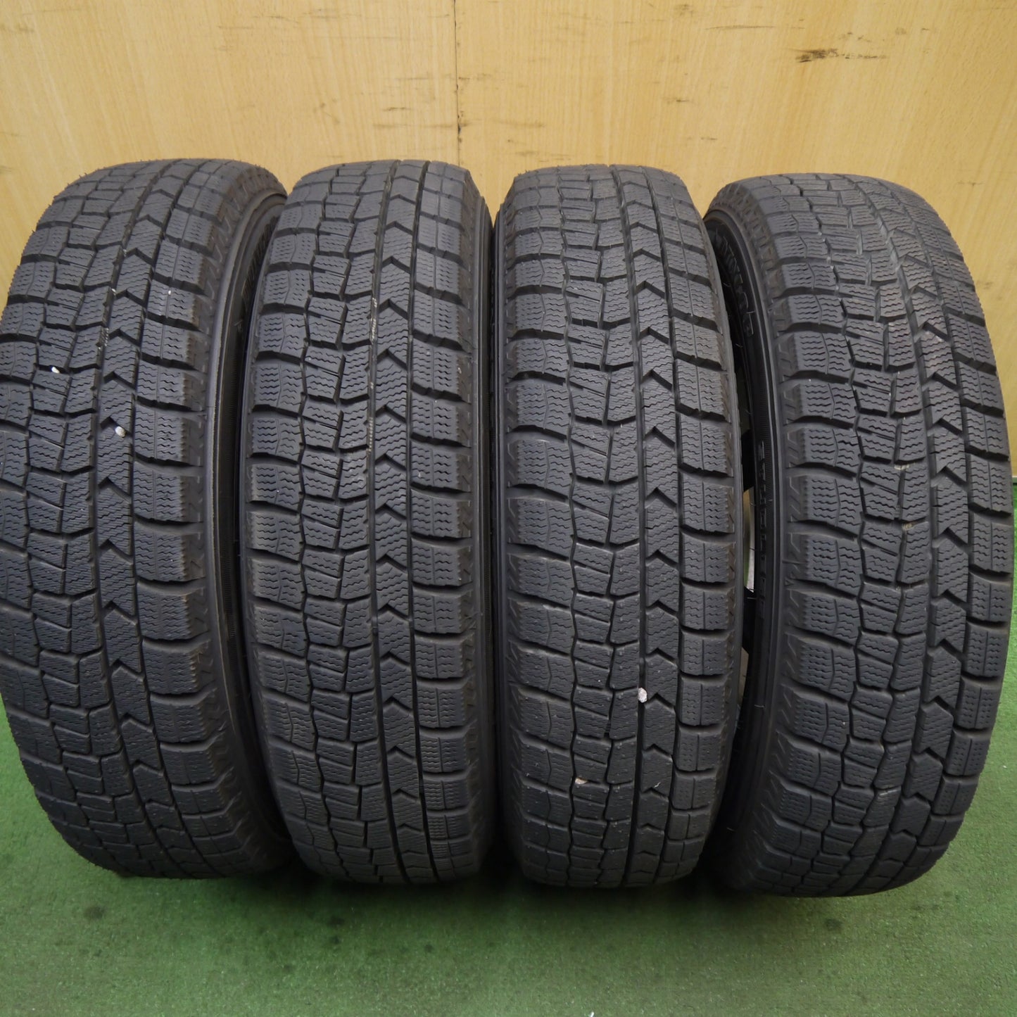 ほぼ未使用!24年!キレイ★スタッドレス 155/65R14 ダンロップ ウインターマックス WM02 ESTROSA EST-8S エステローザ 14インチ PCD100/4H★5082508Hス