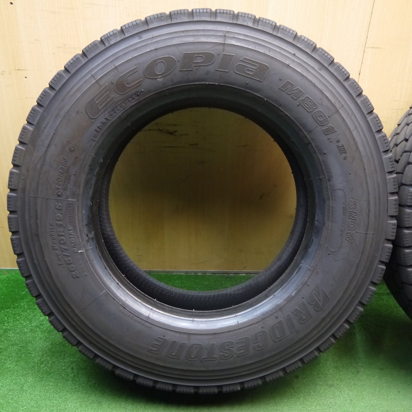 バリ溝!24年!9.5分!2本★トラック タイヤ 265/70R19.5 140/138J ブリヂストン エコピア M801Ⅱ ミックス オールシーズン 19.5インチ★5061103KKノタ