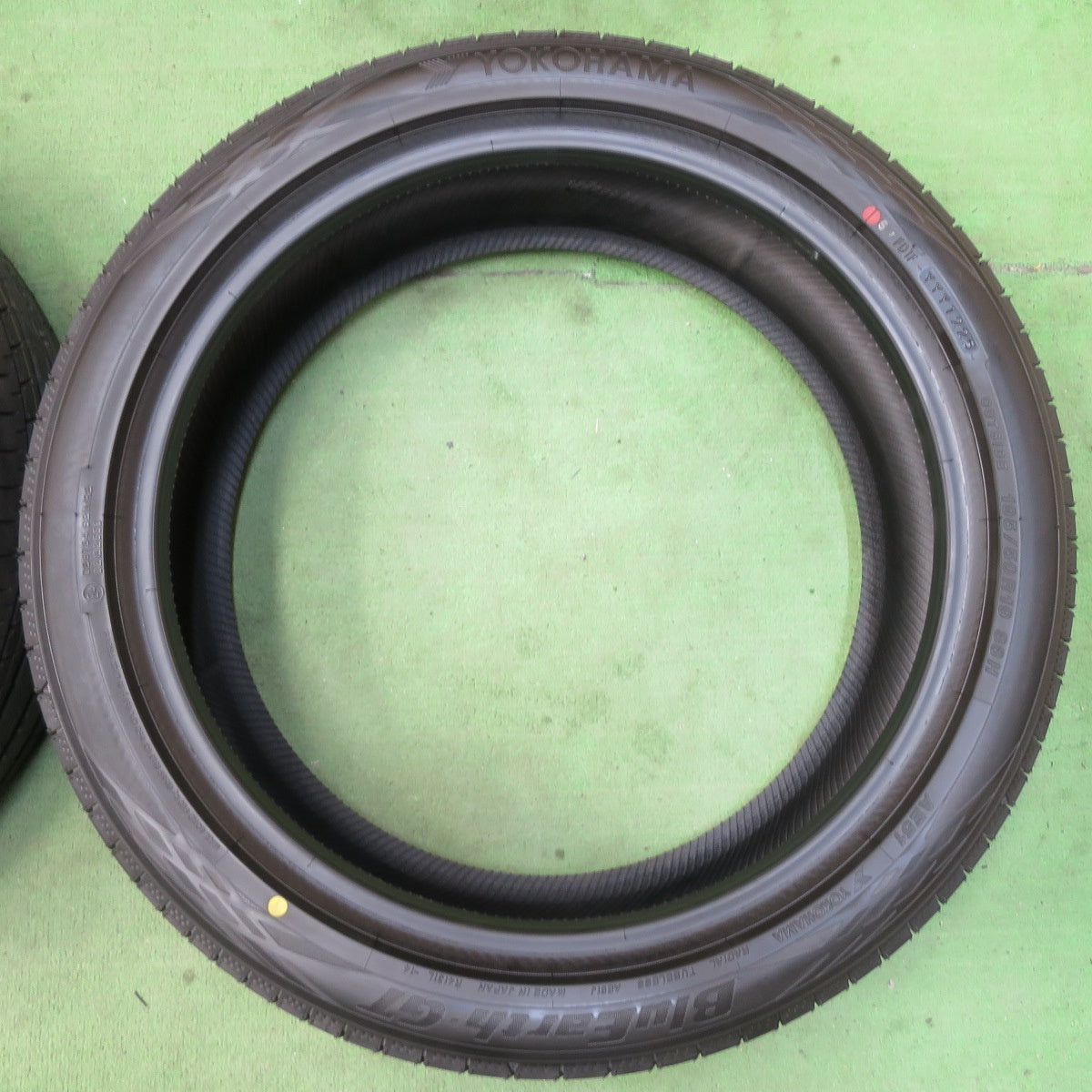 新車外し!25年★195/50R19 ヨコハマ BluEarth-GT AE51 AE51J タイヤ 19インチ 60系 プリウス 等★5051003イノタ
