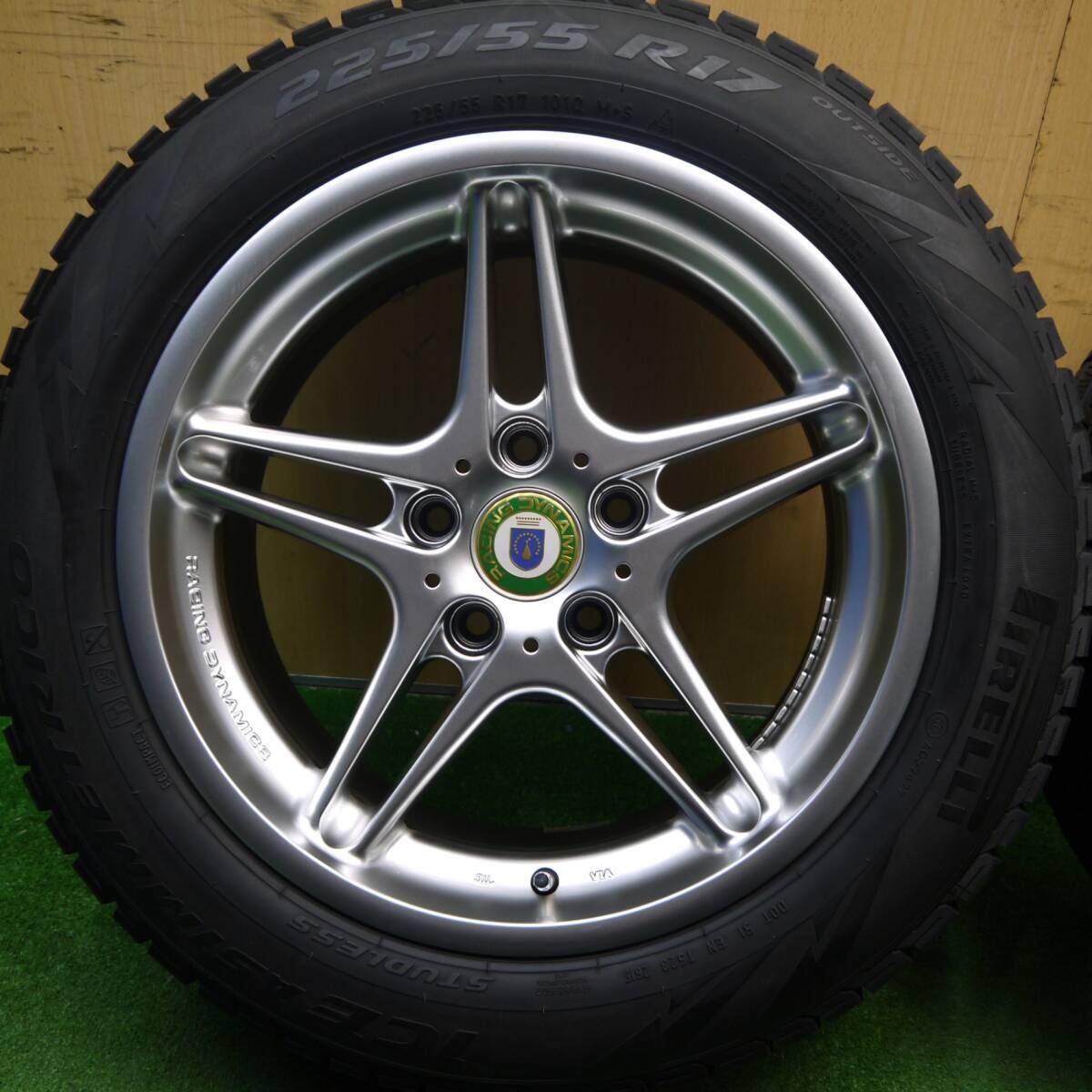 キレイ★BMW 等 RACING DYNAMICS RD3 225/55R17 スタッドレス ピレリ アイスアシンメトリコ レーシングダイナミックス 17インチ PCD120/5H★5031705Hス