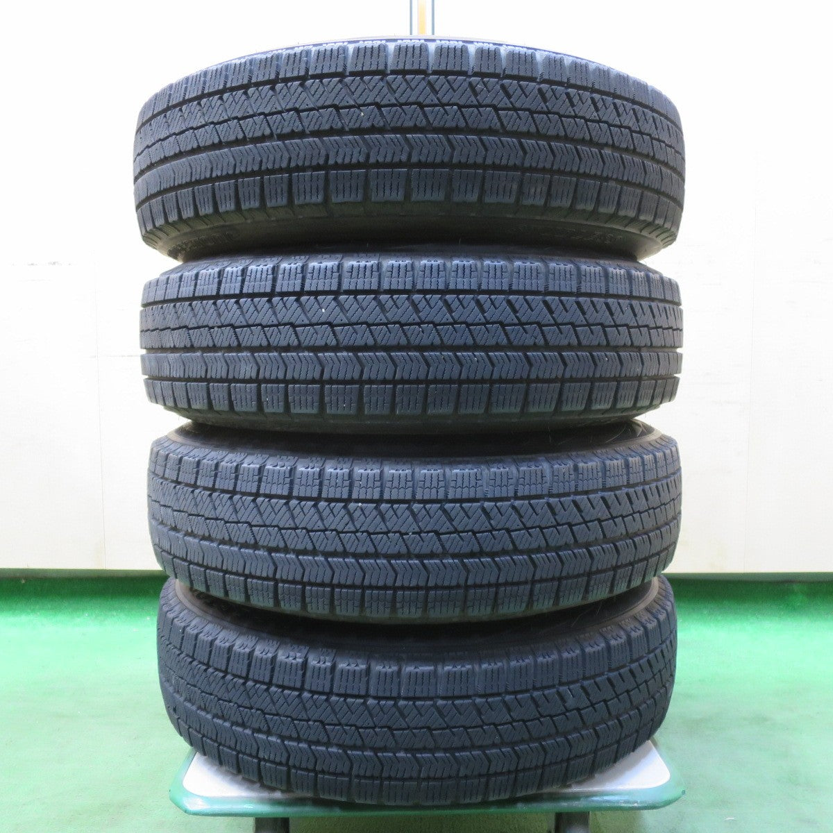 4本価格★スタッドレス 145/80R13 ブリヂストン ブリザック VRX2 スチール ホイール 13インチ PCD100 110 114.3/4H マルチ★5042406イス