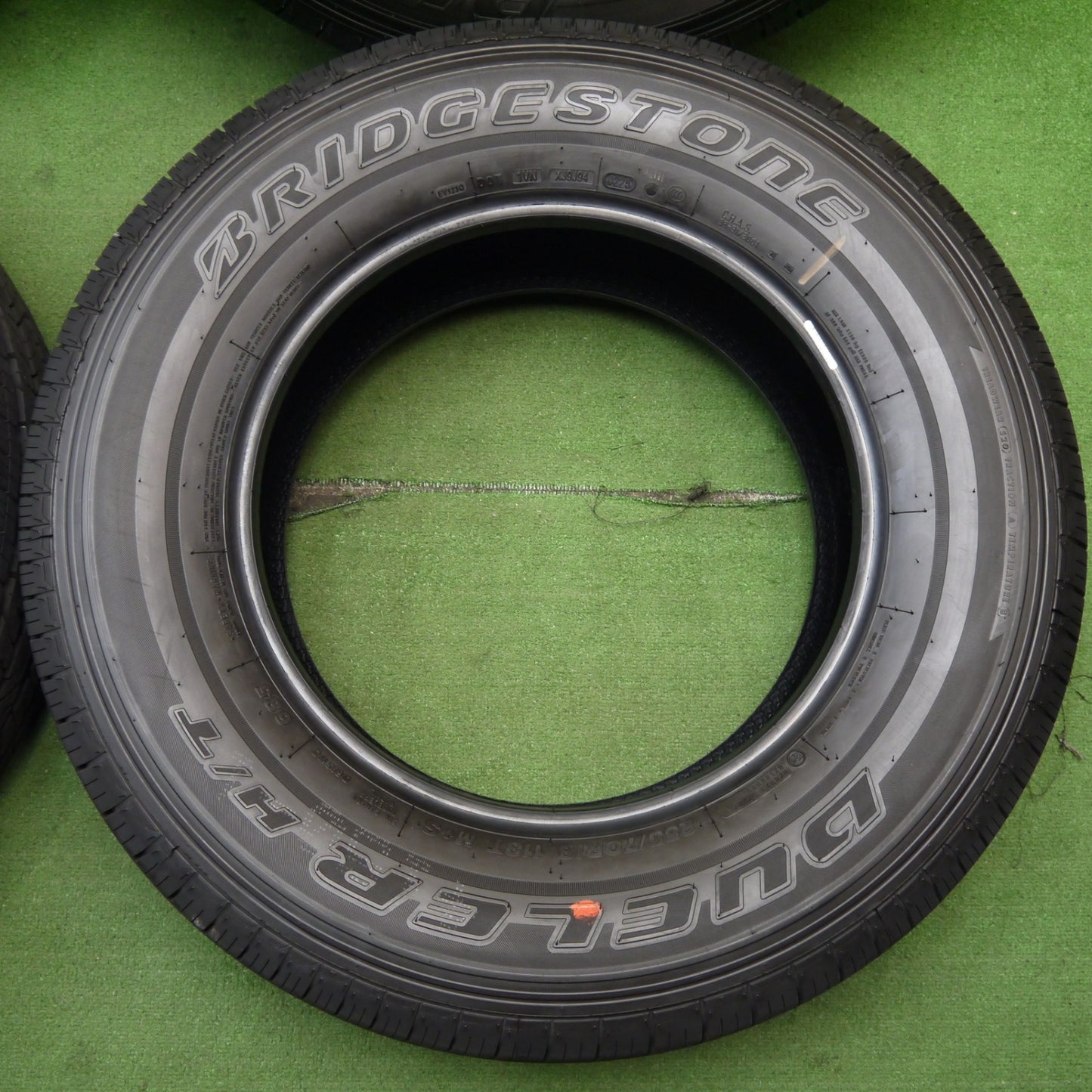 新車外し!25年★255/70R18 ブリヂストン デューラー H/T 685 DUELER 18インチ ジープ ラングラー 等★5061101KKノタ