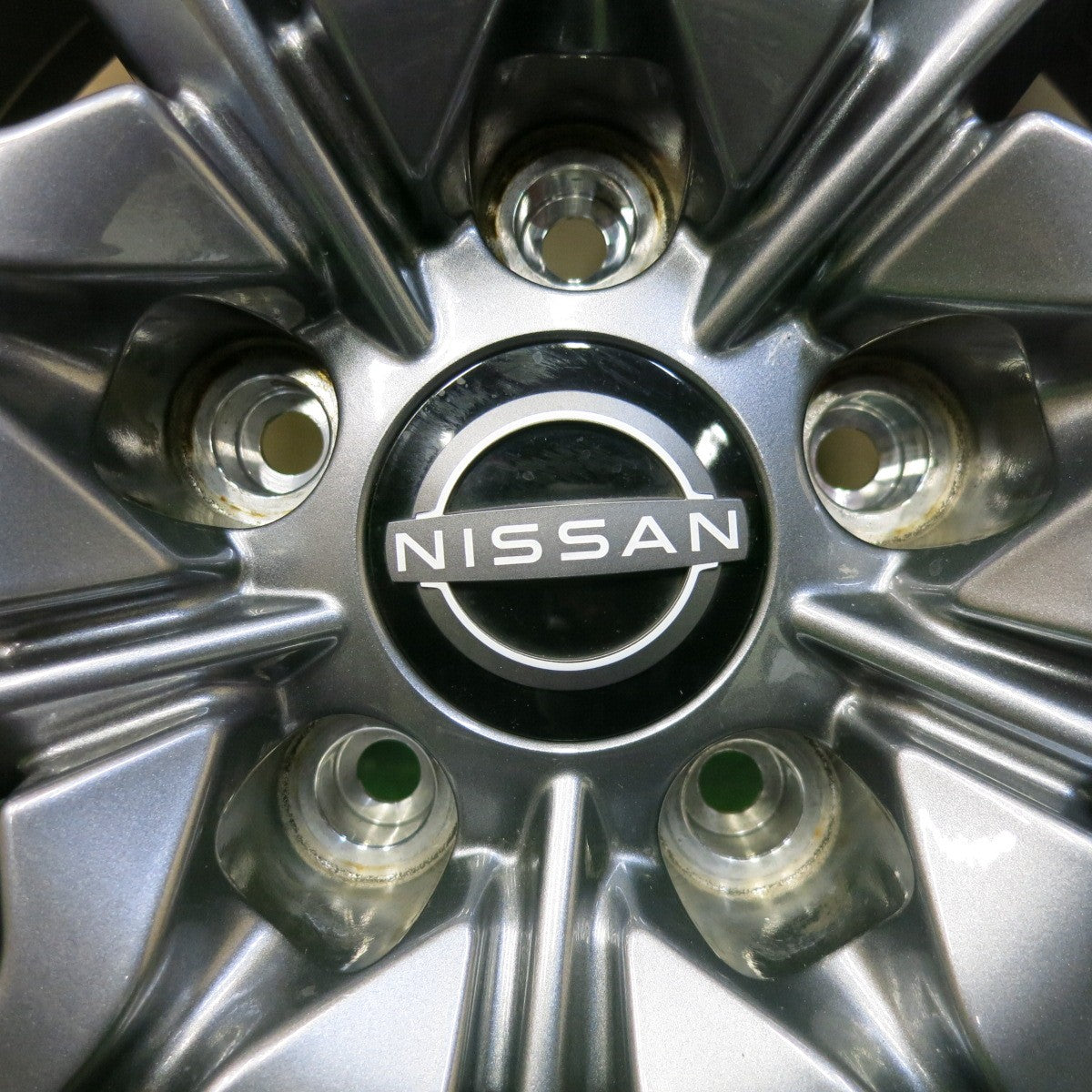 バリ溝!23年!キレイ!9.5分★日産 V37 スカイライン 400R 純正 245/40R19 ダンロップ SPスポーツマックス 050 DSST CTT 19インチ PCD114.3/5H★5091104SKノ