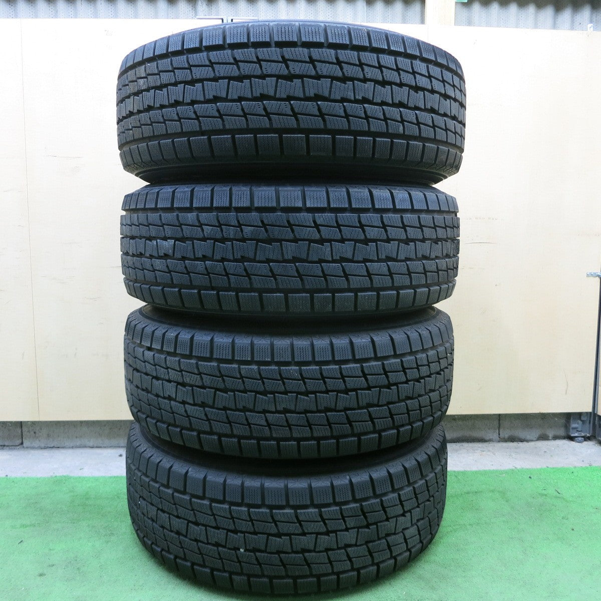 超バリ溝!キレイ!9.5分以上★LOXARNY ROCK KELLY MX 632 265/65R17 スタッドレス グッドイヤー アイスナビ SUV ロクサーニ 17インチ PCD139.7/6H★5043001ナス