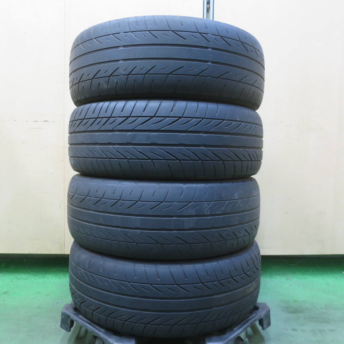 4本価格◎トヨタ NHP10 アクア ツーリング 純正 195/50R16 グッドイヤー イーグル REVSPEC RS-02 16インチ PCD100/4H◎6081901イノ