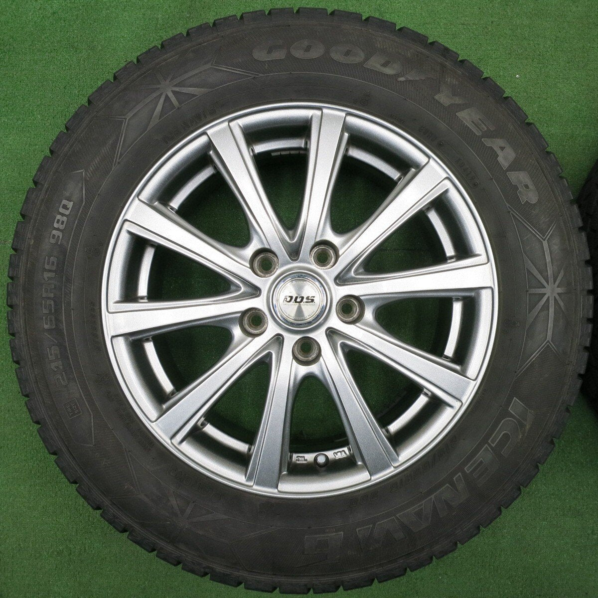 キレイ★スタッドレス 215/65R16 グッドイヤー アイスナビ6 D.O.S. DOS 16インチ PCD114.3/5H★5011102NJス