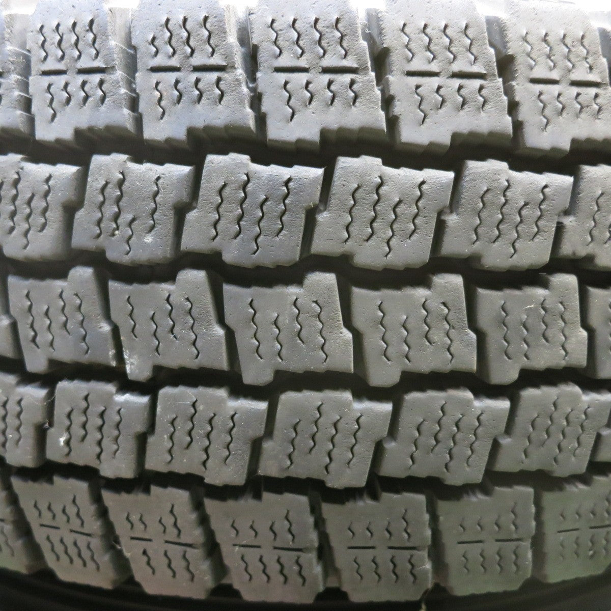 バリ溝!キレイ!9分★KEELER FORCE 185/75R15 106/104L スタッドレス グッドイヤー アイスナビ カーゴ キーラー フォース 15インチ PCD139.7/6H★5092513HAス