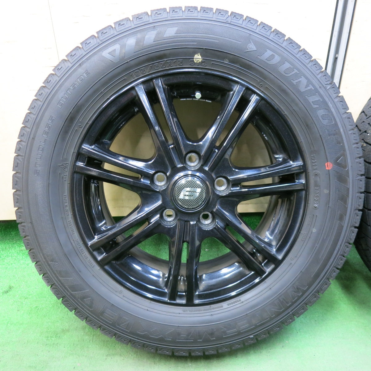 バリ溝!22年!キレイ!9.5分以上★スタッドレス 195/65R15 ダンロップ ウインターマックス03 STRANGER ストレンジャー 15インチ PCD114.3/5H★5091102SKス