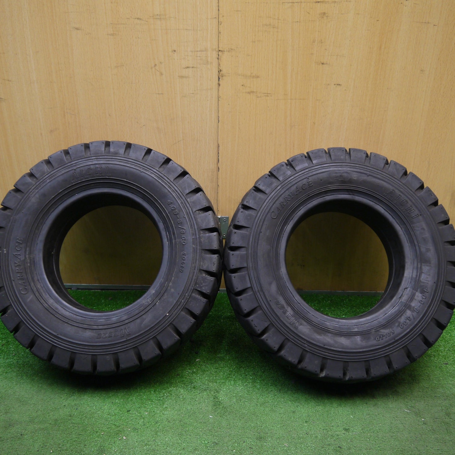 2本価格★フォークリフト タイヤ 4.00-8/3.00 AICHI CARRY ACE MB320 愛知 キャリーエース★5070701Hノタ