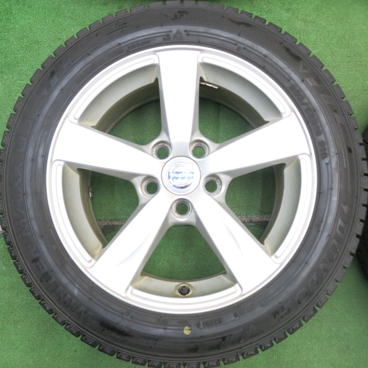 バリ溝!21年!キレイ!9.5分★ボルボ V40 純正 205/55R16 スタッドレス ダンロップ ウインターマックス 03 16インチ PCD108/5H★5062805HAス
