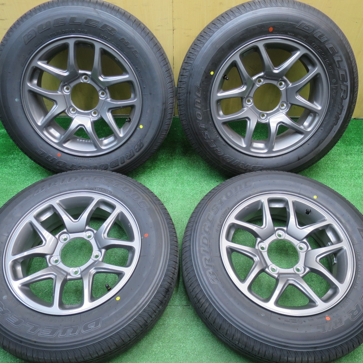 新車外し!25年★スズキ JB64W ジムニー 純正 175/80R16 ブリヂストン デューラー H/L 852 16インチ PCD139.7/5H★5110506NJノ