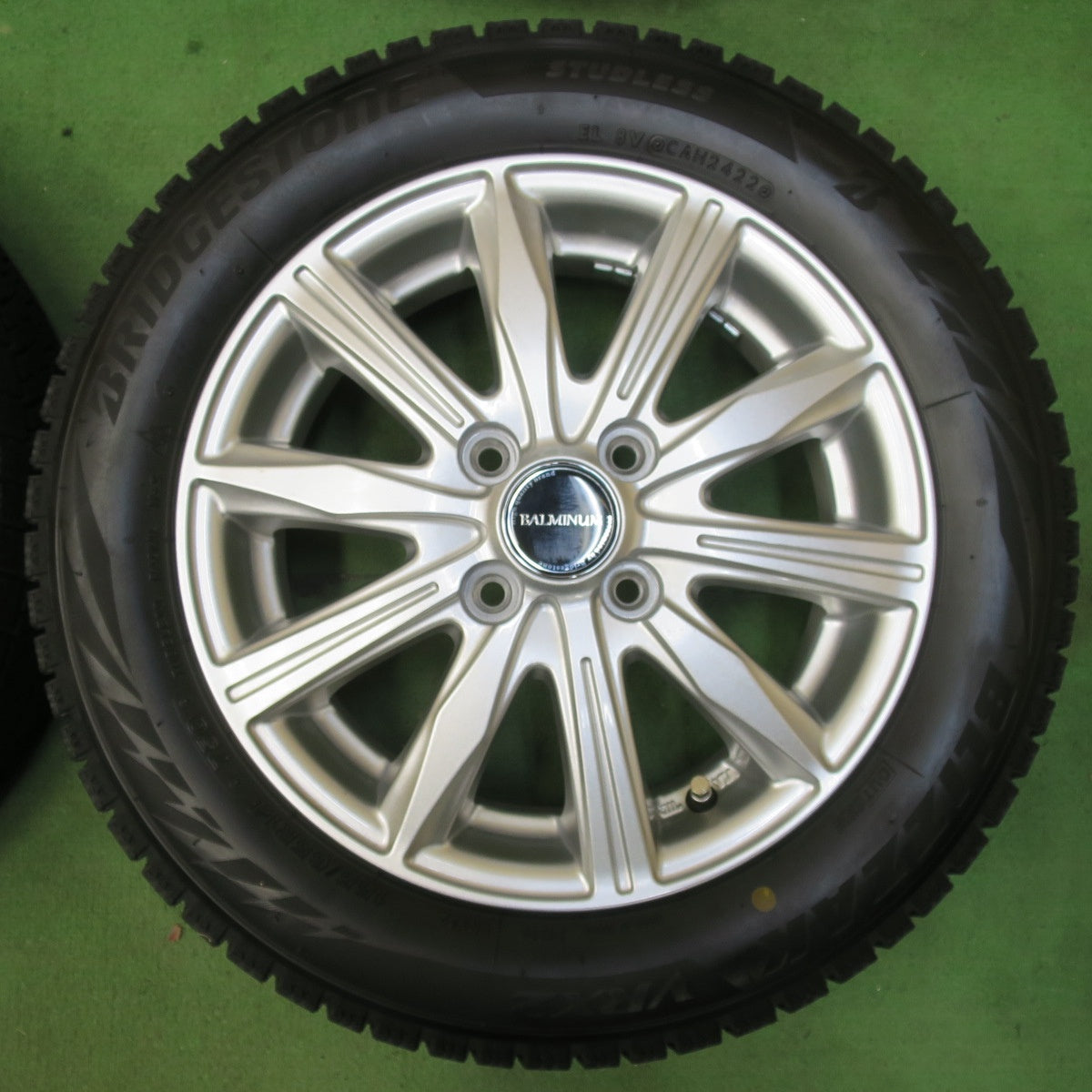 バリ溝!22年!キレイ!9分★スタッドレス 155/65R14 ブリヂストン ブリザック VRX2 BALMINUM バルミナ 14インチ PCD100/4H★5053107イス