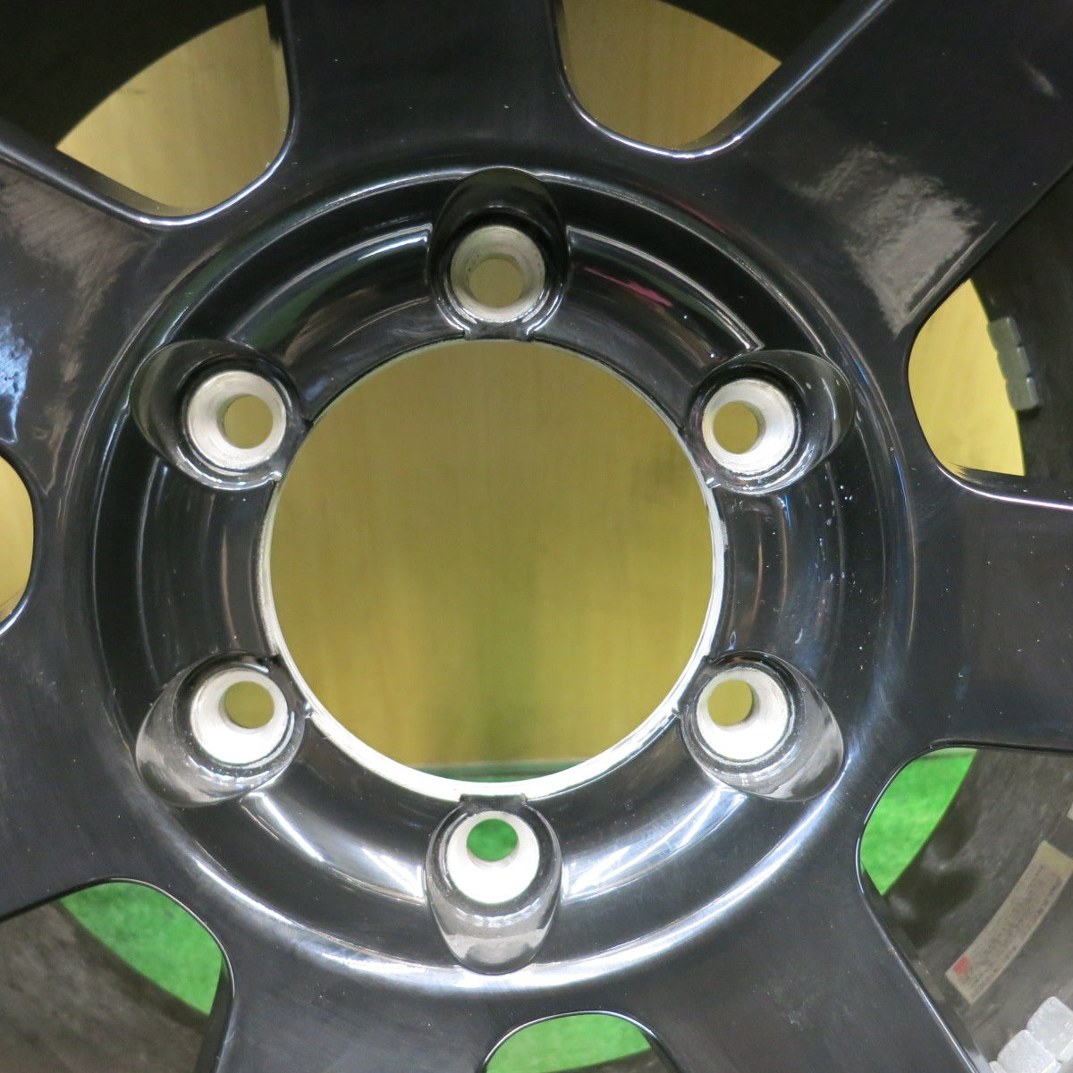 バリ溝!24年!キレイ!9.5分以上★スタッドレス 265/65R17 ブリヂストン ブリザック DM-V3 MAD CROSS MC-76 マッドクロス 17インチ PCD139.7/6H★5091403HAス
