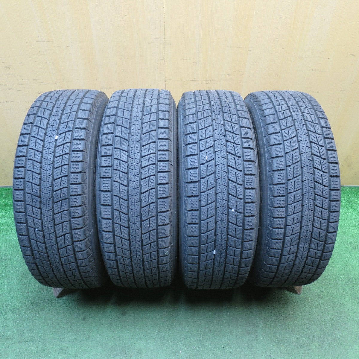 バリ溝!キレイ!9分◎スタッドレス 225/65R17 ダンロップ ウインターマックス SJ8 DUFACT デュファクト 17インチ PCD114.3/5H◎6072403NJス