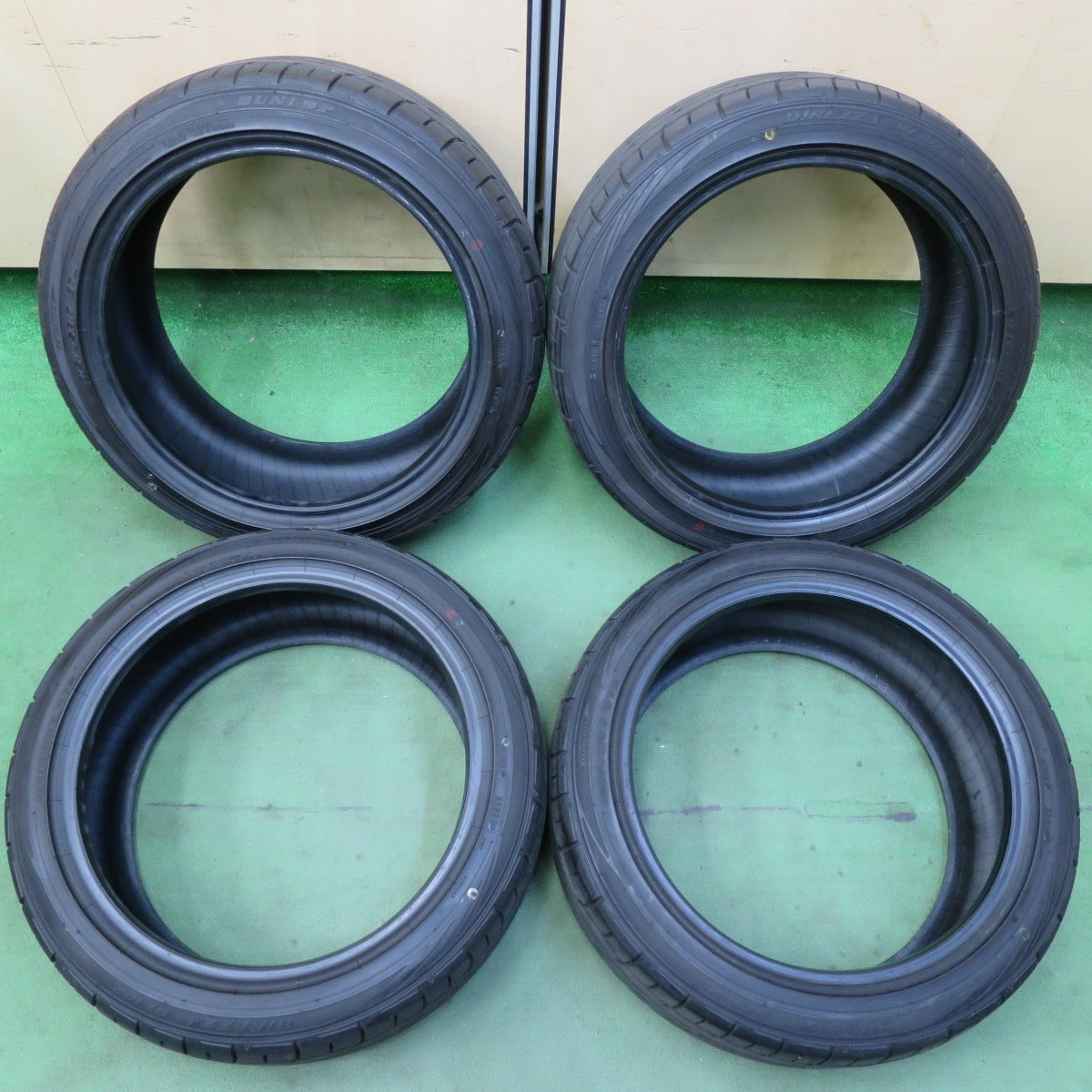 バリ溝!24年!9.5分以上★215/45R17 ダンロップ ディレッツァ DZ102 DIREZZA タイヤ 17インチ プリウス カローラ スポーツ 等★5072206イノタ