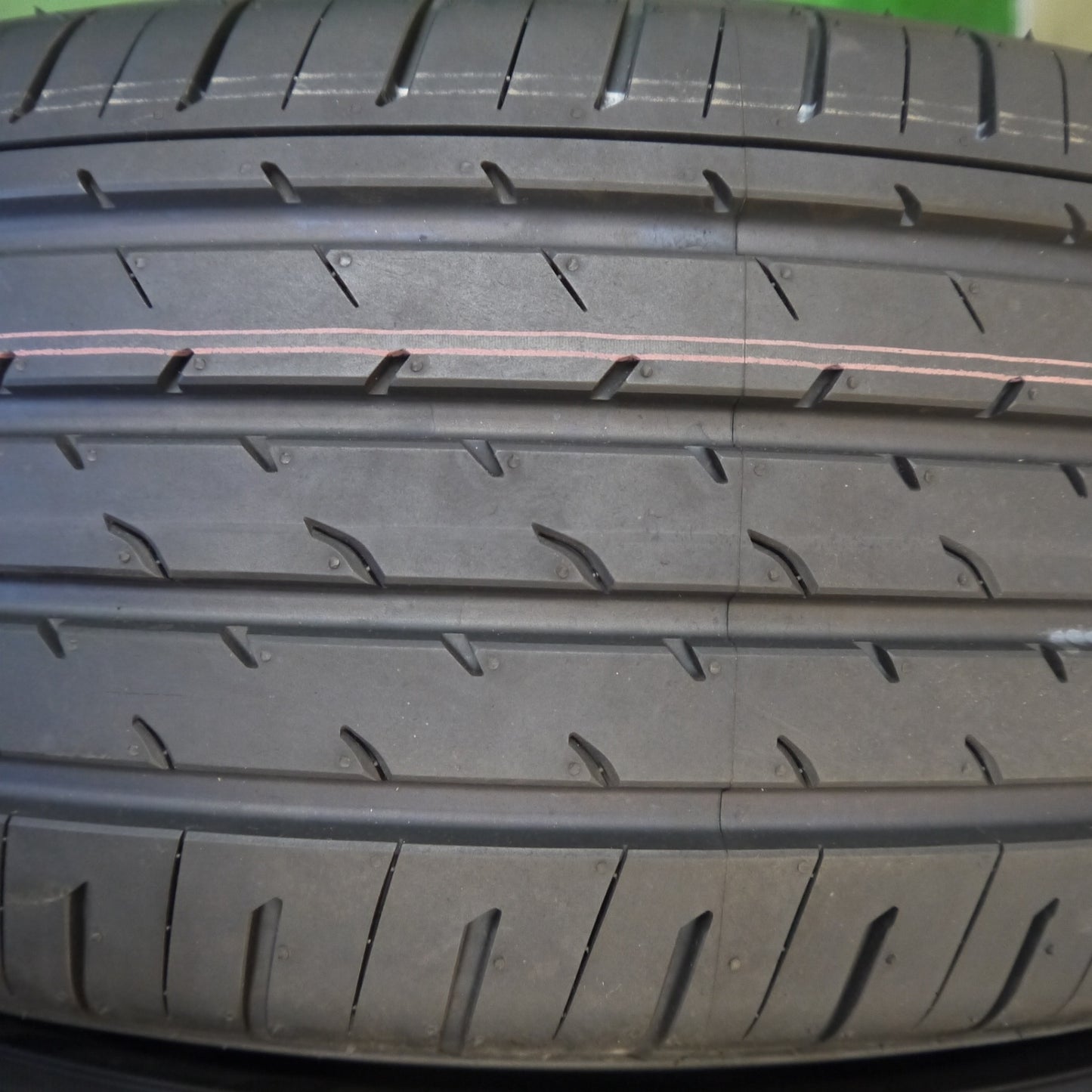 新車外し!26年★225/65R17 ヨコハマ アドバン V03 タイヤ 17インチ 40系 アルファード RAV4 ハリアー CX-5 等★6052506Hノタ