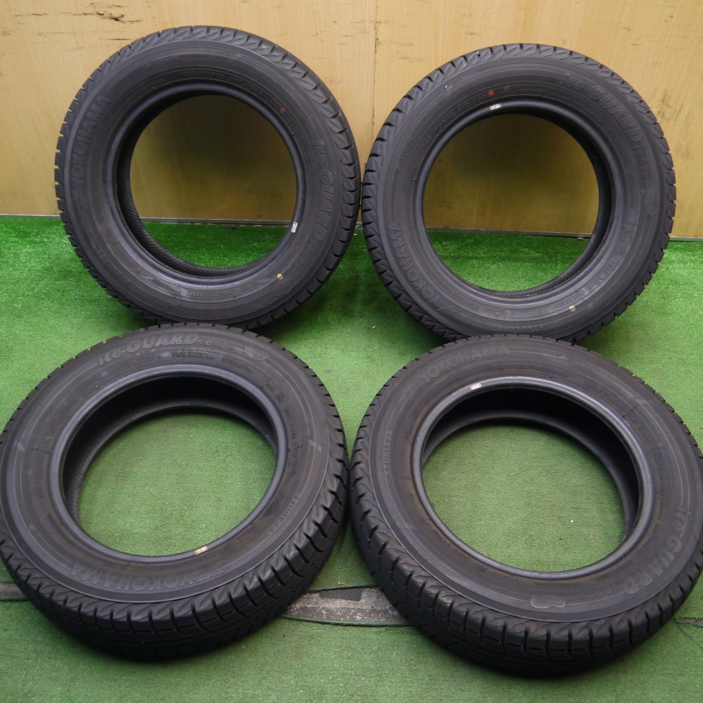 超バリ溝!ほぼ10分★スタッドレス 165/70R14 ヨコハマ アイスガード iG52C タイヤ 14インチ アクア ヴィッツ マーチ デミオ スイフト 等★5062003Hスタ