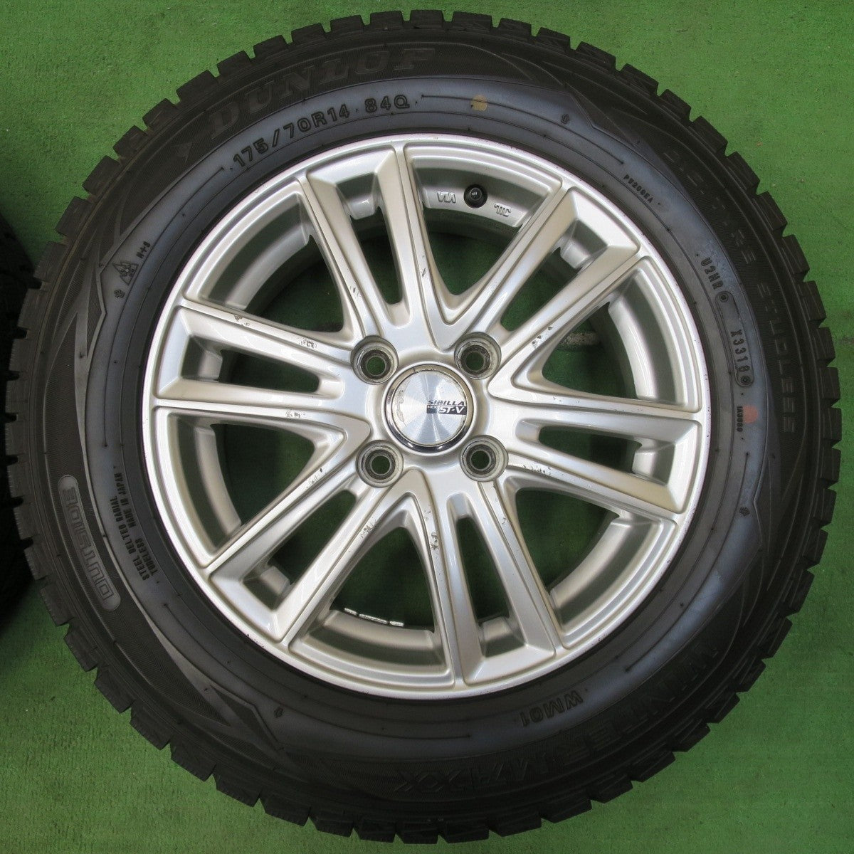 バリ溝!9分★スタッドレス 175/70R14 ダンロップ ウインターマックス WM01 SIBILLA NEXT ST-V シビラ 14インチ PCD100/4H★5020307イス