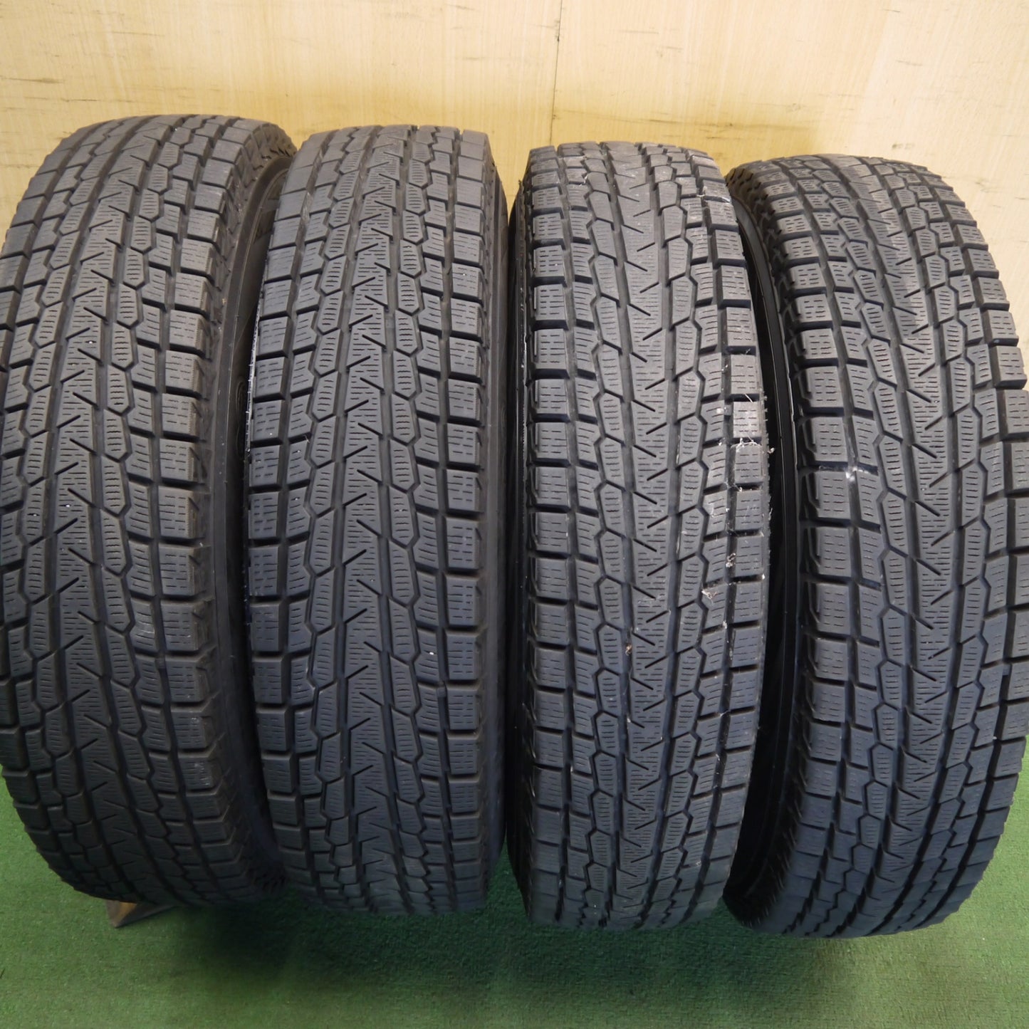 バリ溝!9分★スタッドレス 185/85R16 105/103L ヨコハマ アイスガード G075 ELFORD 社外 アルミ 16インチ PCD139.7/5H★6060808Hス