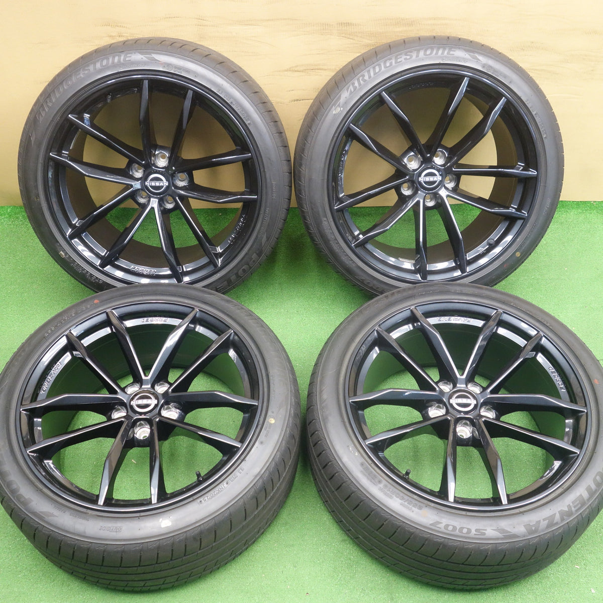 新車外し!25年★日産 RZ34 フェアレディZ バージョン ST 純正 RAYS 255/40R19 275/35R19 ブリヂストン ポテンザ S007 19インチ PCD114.3/5H★6052803KTノ