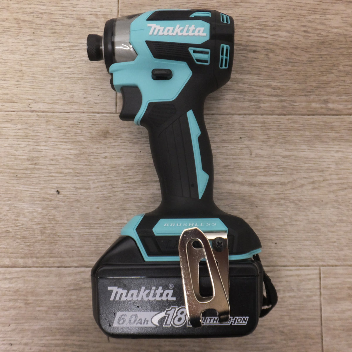未使用★マキタ makita 充電式インパクトドライバ TD173DGXTB 限定色 ターコイズブルー Turquoise Blue★