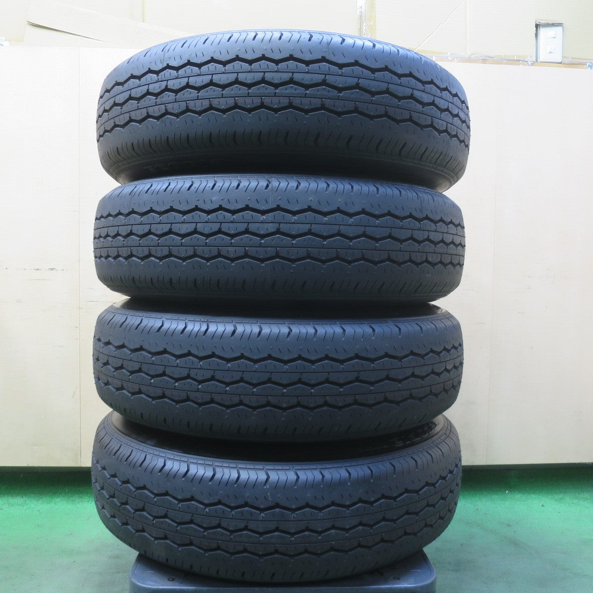 新車外し!26年◎トヨタ 200系 ハイエース 純正 スチール 195/80R15 107/105S ブリヂストン エコピア RD613 15インチ PCD139.7/6H◎6081107IMノ