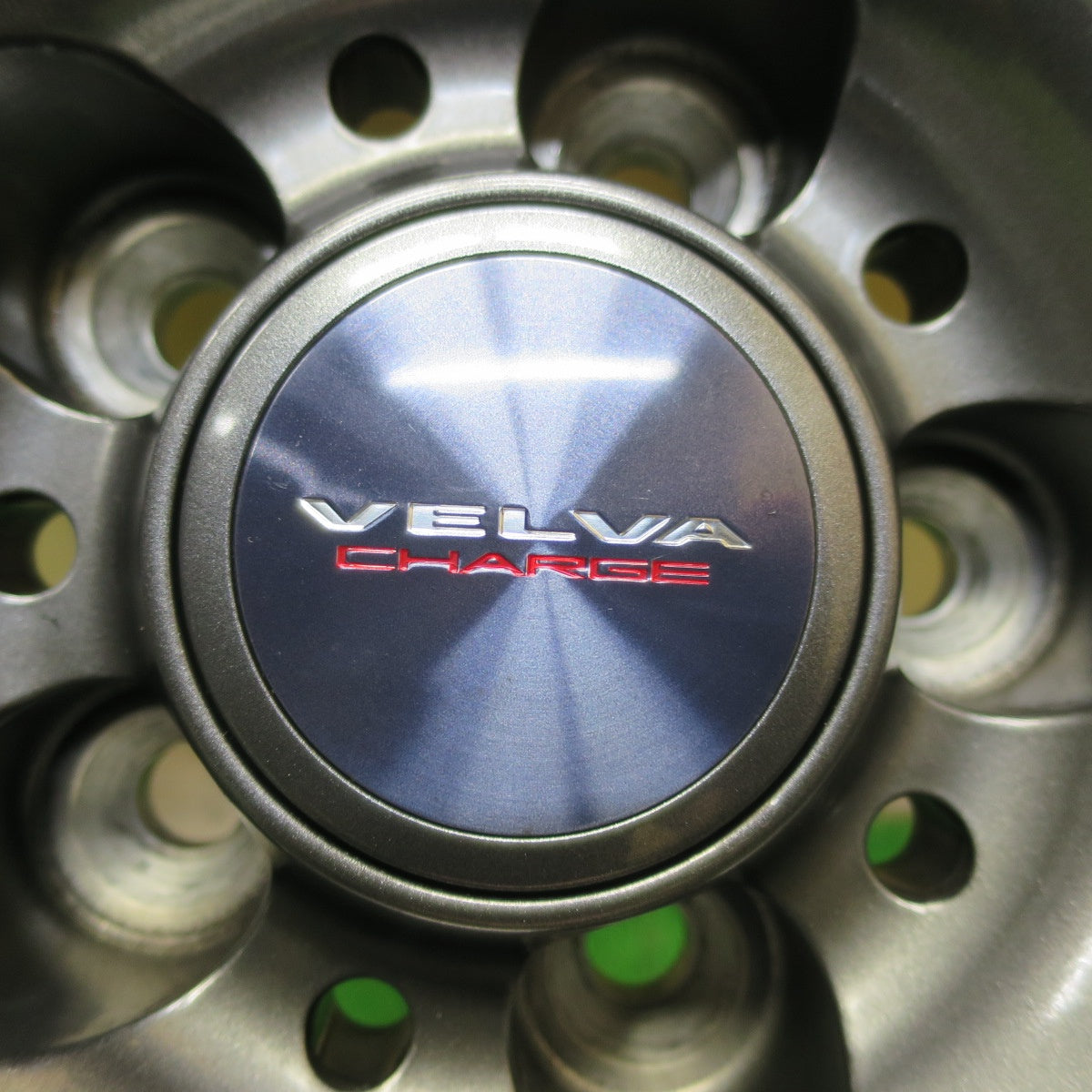 ほぼ未使用!23年!キレイ★86 BRZ 等 205/55R16 スタッドレス トーヨー オブザーブ ガリット GIZ VELVA CHARGE ヴェルヴァ チャージ 16インチ PCD100/5H★5090907イス