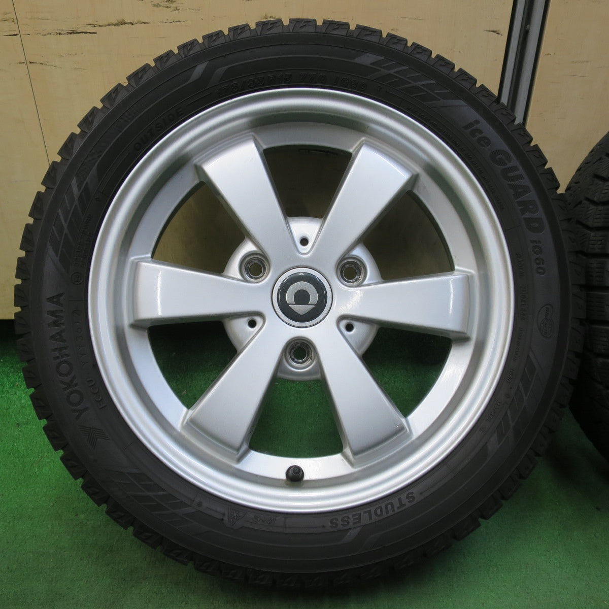 キレイ★スマート フォーツー C451 純正 BORBET 175/55R15 195/50R15 スタッドレス ヨコハマ アイスガード iG60 15インチ PCD112/3H★5062904イス