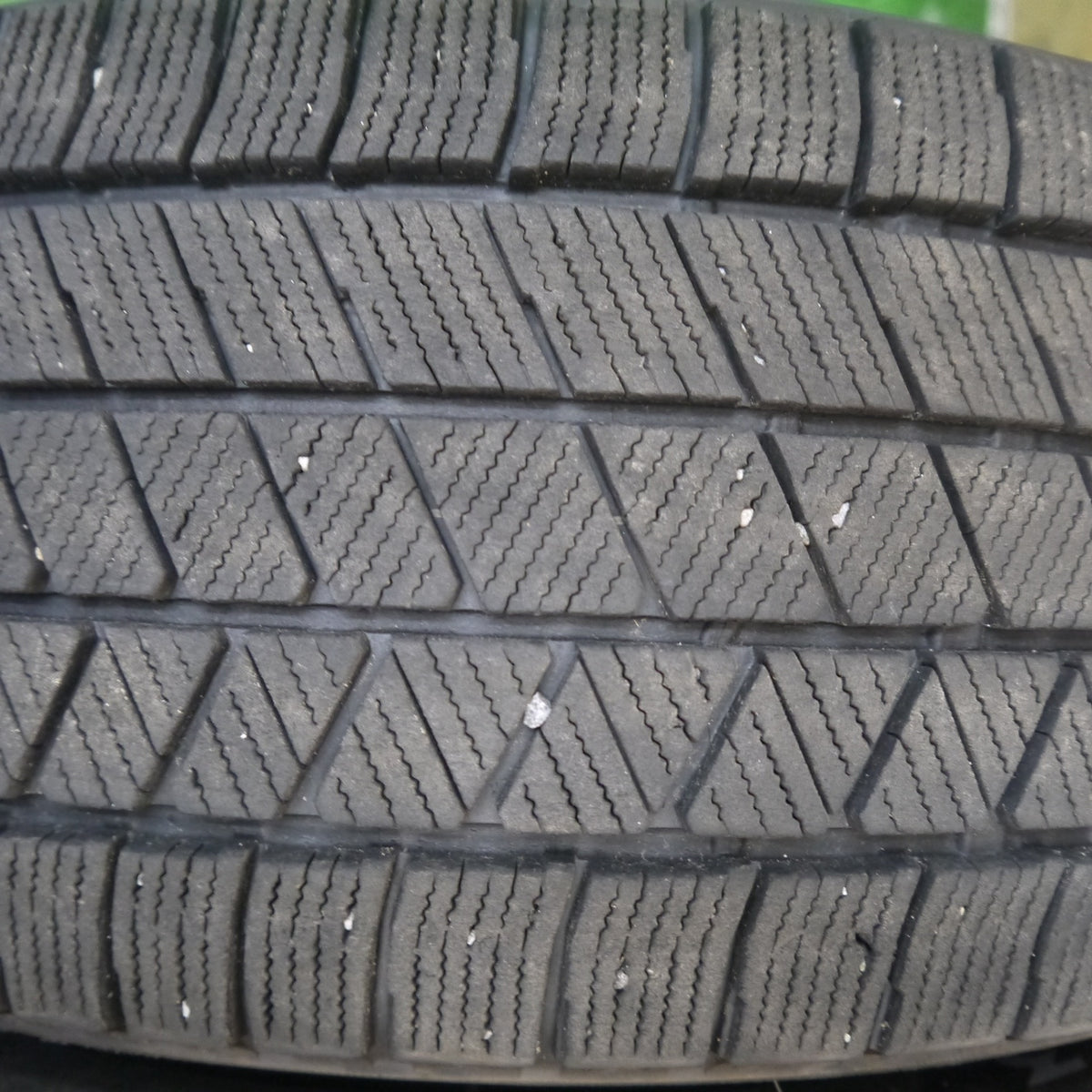 バリ溝!22年!9分◎スタッドレス 205/55R16 ブリヂストン ブリザック VRX3 タイヤ 16インチ ステップワゴン ノア ヴォクシー 86 プリウス BRZ 等◎6100206Hスタ
