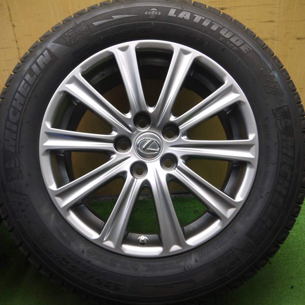 センサー付 バリ溝 綺麗★レクサス NX 純正 225/65R17 スタッドレス ミシュラン LATITUDE X-ICE XI2 PCD114.3/5H★4022014Hス
