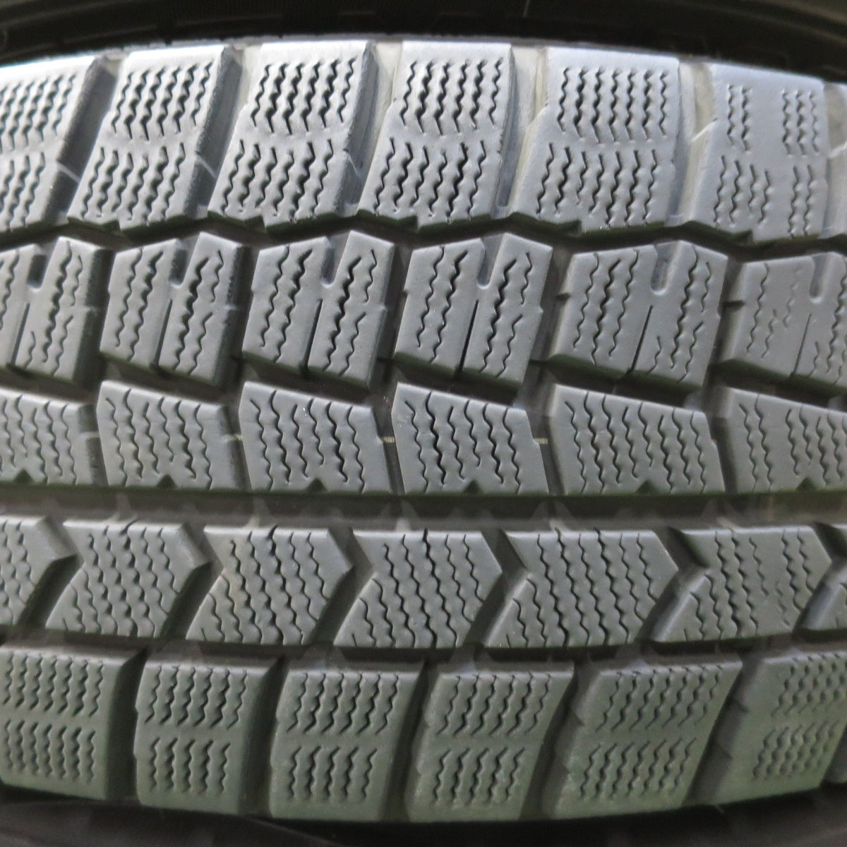 バリ溝!キレイ!9分★スタッドレス 205/60R16 ダンロップ ウインターマックス WM02 STRANGER ストレンジャー 16インチ PCD114.3/5H★5041202イス