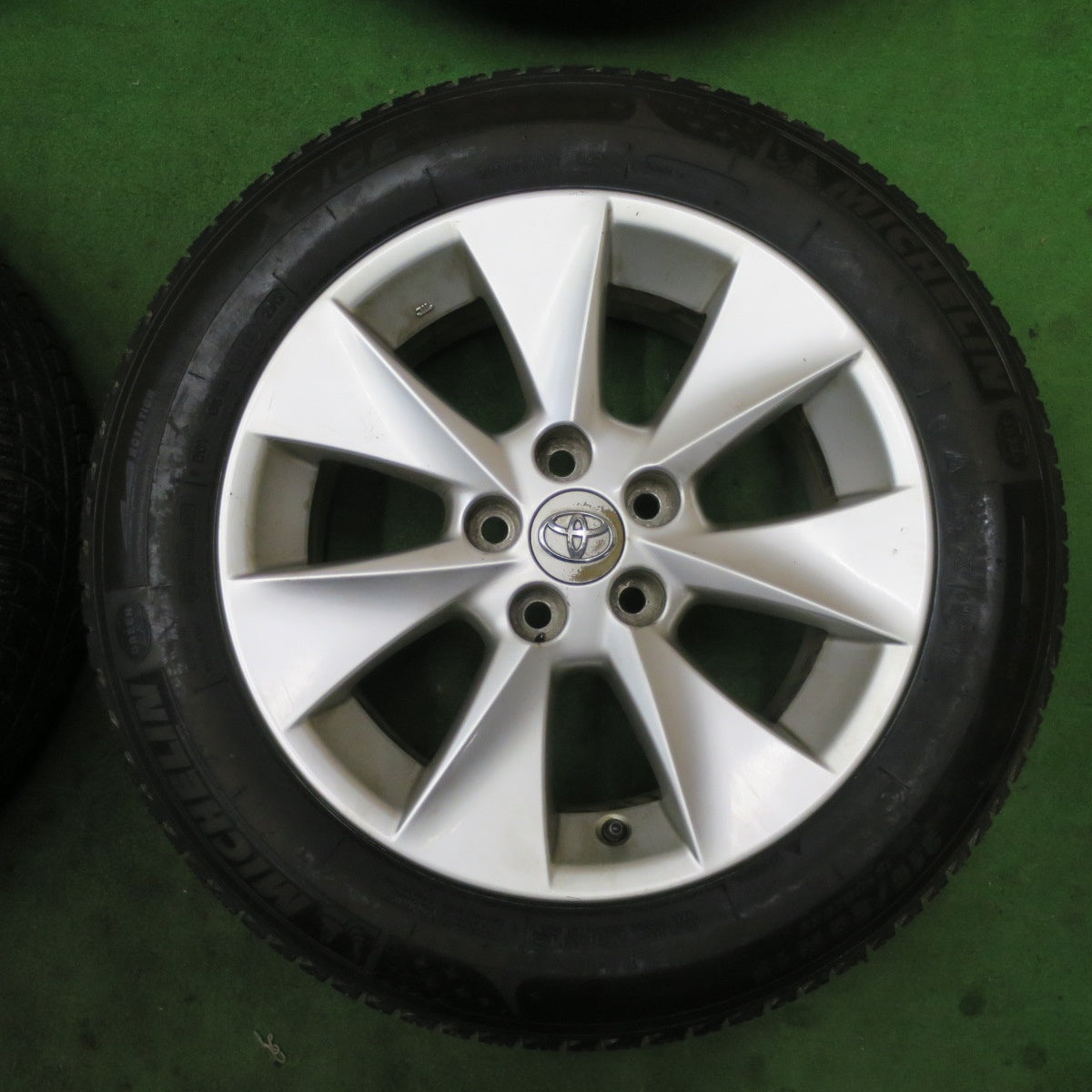4本価格★トヨタ 20系 アルファード ヴェルファイア 純正 215/60R17 スタッドレス ミシュラン X-ICE XI3 17インチ PCD114.3/5H★5090402TTス